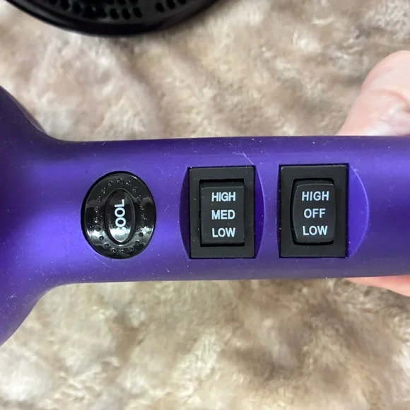 Wazor Purple Hair Dryer with Diffuser - Picture 4 of 4